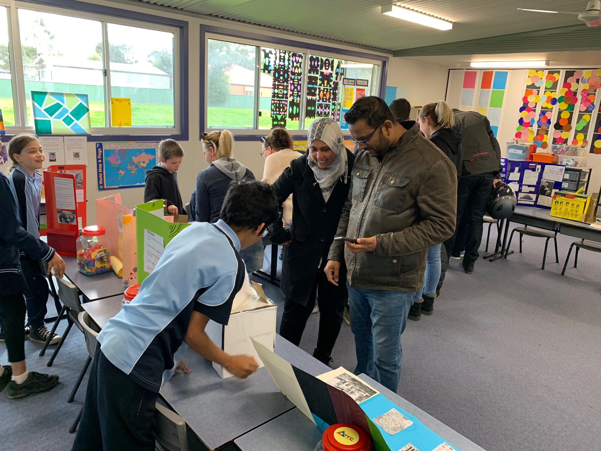 /uploaded_files/media/gallery/1663135486Parents at Expo 1.jpg